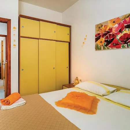 2 Bedroom Gorgeous Apartment In Krsan Apartment *